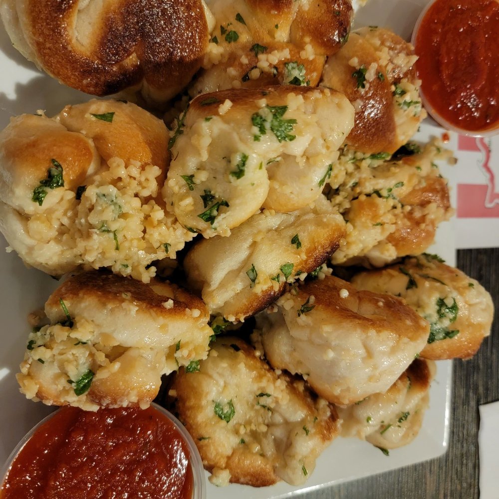 Sal's Pizza - Sal's Famous Garlic Knots (Literally THE best garlic knots I've ever had) - Pizza Near Me - Wind Gap, Pennsylvania