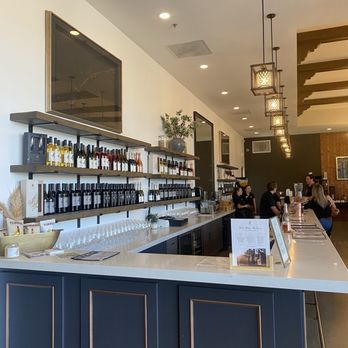 Gaspar's Restaurant - Tasting Room Bar - Spanish Near Me - Temecula, California
