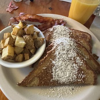 Boerne Grill - French toast, bacon and potatoes. - Breakfast & Brunch Near Me - Boerne, Texas Boerne Grill - French toast, bacon and potatoes. - Breakfast & Brunch Near Me - Boerne, Texas