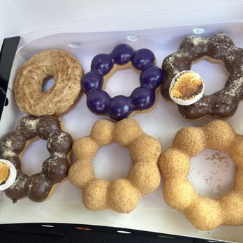 DADDY DONUT - Updated March 2025 - 74 Photos & 63 Reviews - 55 S Valle