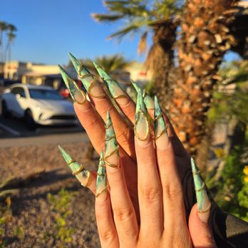 Radiant Nails & Spa - Nail Salons Near Me - Chandler, Arizona