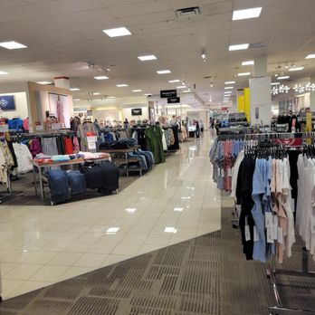 JCPenney - Women's Clothing Near Me - Pleasant Prairie, Wisconsin