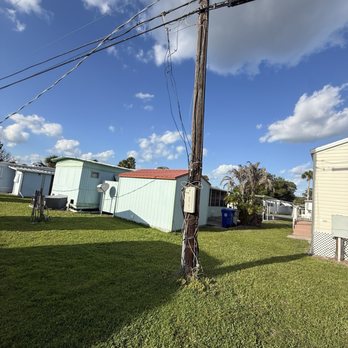 Whispering Palms Mobile Village - Wire mess - Social Clubs Near Me - Sebastian, Florida