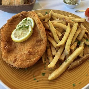 21Twenty One - Turkey Schnitzel - Bars Near Me - Kaiserslautern, RP