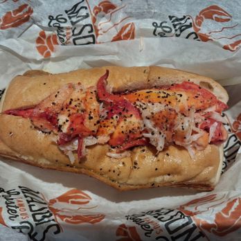 Mason’s Famous Lobster Rolls - Classic Lobster Roll - Seafood Near Me - Ridgewood, New Jersey