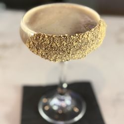 River's Cocktail & Wine Bar