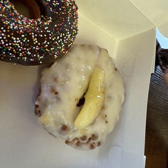Jayden's Donuts - Donuts Near Me - Fountain Valley, California Jayden's Donuts - Donuts Near Me - Fountain Valley, California
