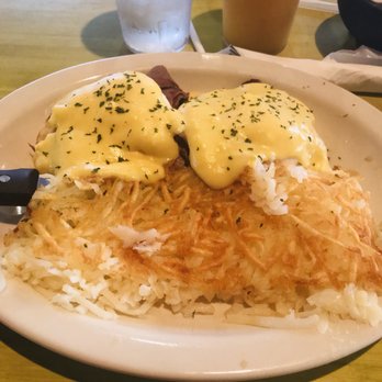 Biscuits Cafe - Brisket Benedict - Cafes Near Me - Surprise, Arizona Biscuits Cafe - Brisket Benedict - Cafes Near Me - Surprise, Arizona