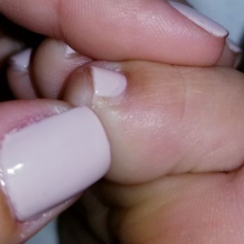 iNails & Spa - Didn't paint the whole nail. - Nail Salons Near Me - Burbank, California