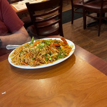Srinagar Indian Cuisine - Shrimp hakka noodles; mild might be a little dull but medium spiced is perfect - Indian Near Me - Narberth, Pennsylvania Srinagar Indian Cuisine - Shrimp hakka noodles; mild might be a little dull but medium spiced is perfect - Indian Near Me - Narberth, Pennsylvania