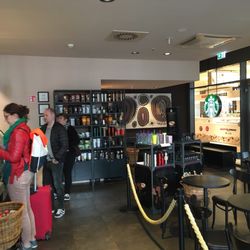 Starbucks - Warten und bestellen