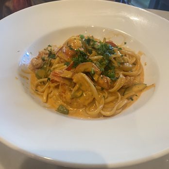Taverna - Special (linguini pasta, with vodka sauce, and shrimp, lobster, and asparagus) - Pizza Near Me - Plano, Texas Taverna - Special (linguini pasta, with vodka sauce, and shrimp, lobster, and asparagus) - Pizza Near Me - Plano, Texas