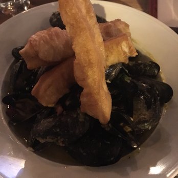 MOFU Shoppe - Green Curry Mussels - Asian Fusion Near Me - Raleigh, North Carolina MOFU Shoppe - Green Curry Mussels - Asian Fusion Near Me - Raleigh, North Carolina