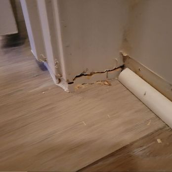 American Home - This is how they adjusted door frames when they took out carpet and put in laminate flooring. - General Contractors Near Me - Knoxville, Tennessee American Home - This is how they adjusted door frames when they took out carpet and put in laminate flooring. - General Contractors Near Me - Knoxville, Tennessee