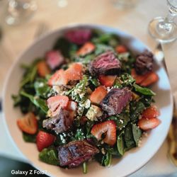Halls Chophouse - HALLS steakhouse salad