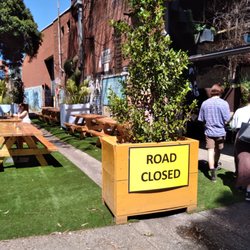 Howler - Outdoor Seating
