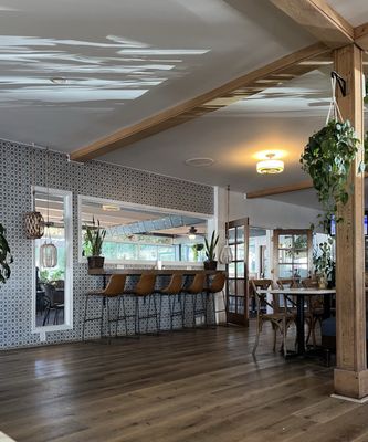 Live Oak Cafe by null