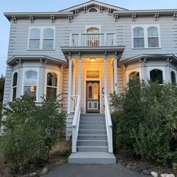 Yosemite Rose Bed and Breakfast