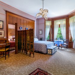 Mount Morris House - Mount Morris House
