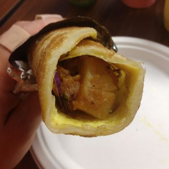 The Roll Pod - An Aloo gobhi Matar pod (GF) potato/cauliflower/chickpea filling. Lvl 3 spice. Very good! - Indian Near Me - Bellevue, Washington The Roll Pod - An Aloo gobhi Matar pod (GF) potato/cauliflower/chickpea filling. Lvl 3 spice. Very good! - Indian Near Me - Bellevue, Washington