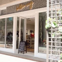 Exterior photo of Hollie Ray Boutique - Nashville, Tennessee Exterior photo of Hollie Ray Boutique - Nashville, Tennessee