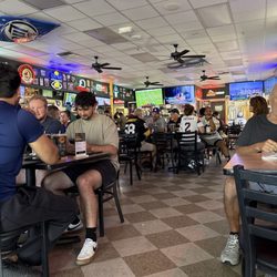 Cronies Sports Grill