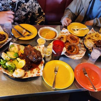 Phil's BBQ - Barbeque Near Me - San Diego, California Phil's BBQ - Barbeque Near Me - San Diego, California