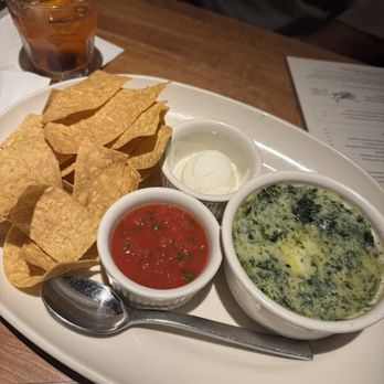 Hillstone Restaurant - Spinach & Artichoke Dip - New American Near Me - Winter Park, Florida Hillstone Restaurant - Spinach & Artichoke Dip - New American Near Me - Winter Park, Florida