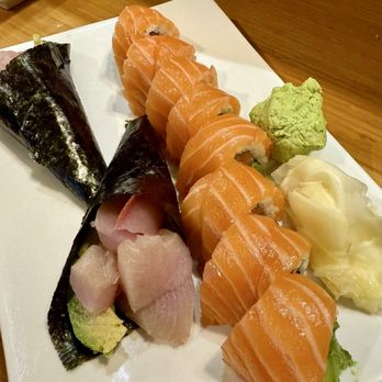 Momiji - Japanese Near Me - Albany, Oregon