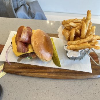 Jam & Toast - Burger - Breakfast & Brunch Near Me - Suwanee, Georgia Jam & Toast - Burger - Breakfast & Brunch Near Me - Suwanee, Georgia