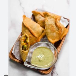 Masala and Curry - Vegtable samausa