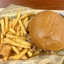 Fat Johnnys - Large Pulled pork sandwich