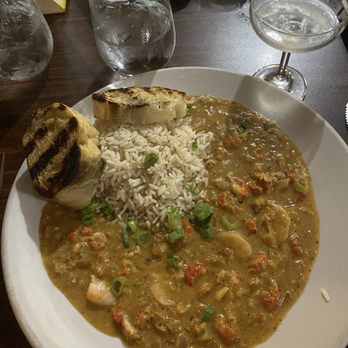 Sister Cities Cajun - Shrimp & Crawfish Etouffee - Cajun/Creole Near Me - St. Louis, Missouri