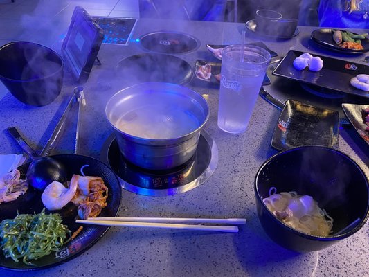 KPOT Korean BBQ & Hot Pot by null