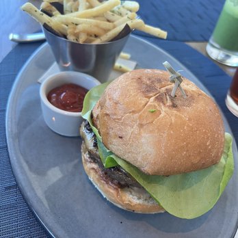 Hearth 61 - Burger with Parmesan fries - New American Near Me - Paradise Valley, Arizona Hearth 61 - Burger with Parmesan fries - New American Near Me - Paradise Valley, Arizona