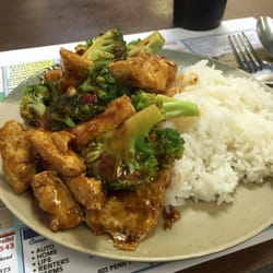 Great Dragon Chinese Restaurant - Broccoli with Garlic Sauce and Fried Tofu.