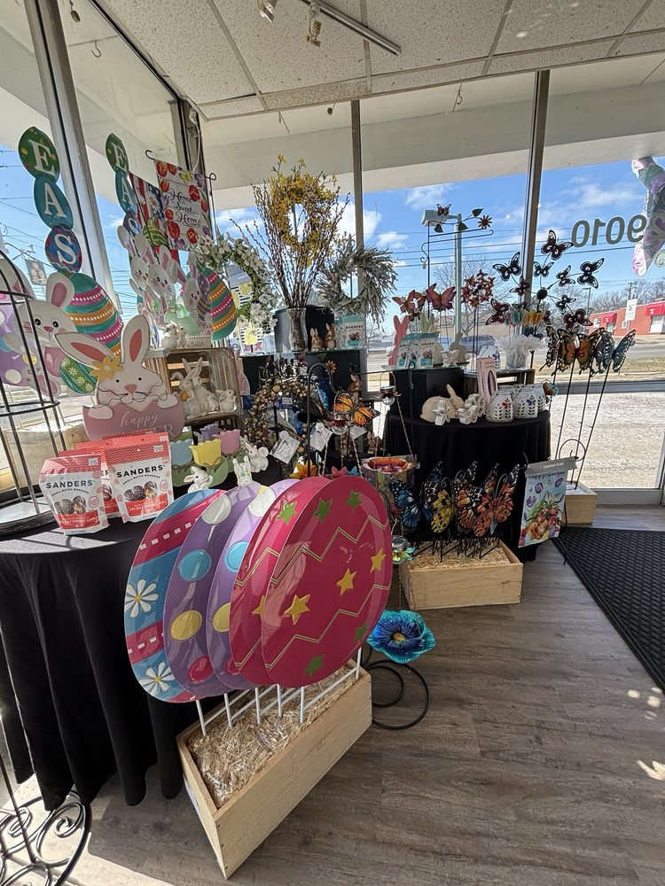 THRIFTY FLORIST Updated September 2024 10 Photos & 10 Reviews