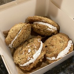 The Pocket Bakery - Oatmeal cookies