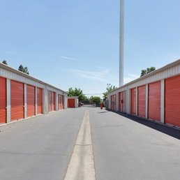Exterior outside entrance of Public Storage - Sacramento, California Exterior outside entrance of Public Storage - Sacramento, California