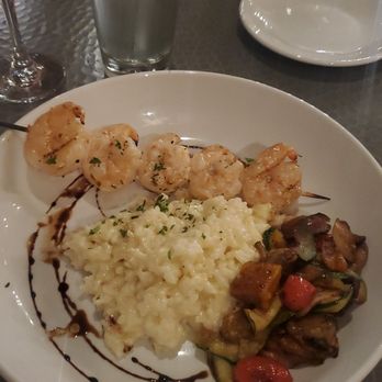 Quinn's Kitchen and Bar - Grilled Vegetable Risotto with grilled shrimp. Really delicious and lots of flavor - American Near Me - Bay Village, Ohio Quinn's Kitchen and Bar - Grilled Vegetable Risotto with grilled shrimp. Really delicious and lots of flavor - American Near Me - Bay Village, Ohio