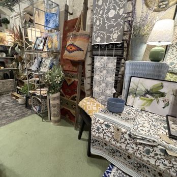 Vineyard Table Home - Home Decor Near Me - Sebastopol, California
