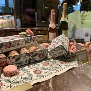 Ladurée - Takeaway boxes for purchase - Macarons Near Me - Paris, 75 Ladurée - Takeaway boxes for purchase - Macarons Near Me - Paris, 75