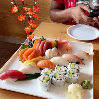 Osaka - Sushi Entree - Sushi Bars Near Me - Manchester, New Hampshire