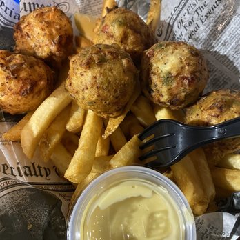 DJ's Clam Shack - Conch Fritters - Seafood Near Me - Key West, Florida
