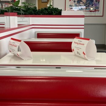In-N-Out Burger - COVID-19 distancing - Burgers Near Me - Round Rock, Texas In-N-Out Burger - COVID-19 distancing - Burgers Near Me - Round Rock, Texas