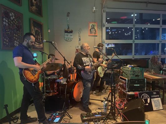 What’s Crackin Cafe by null