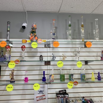 Five Star Coventry - Water bong - Vape Shops Near Me - Akron, Ohio