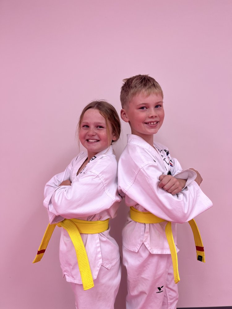 Master Je's World Class Taekwondo Logo