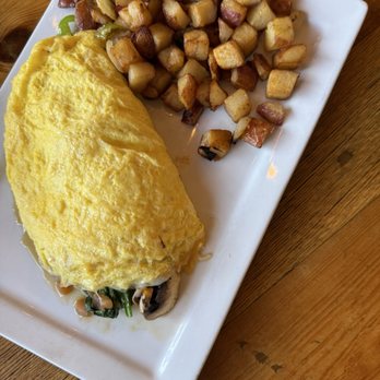 The Pan - Pizza Near Me - Gardena, California
