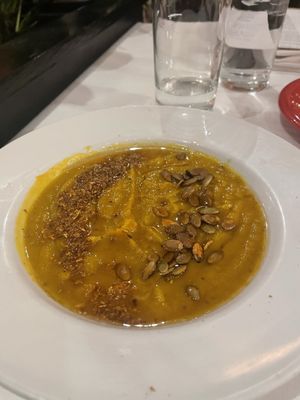 EDWINS Cigar Bar by null